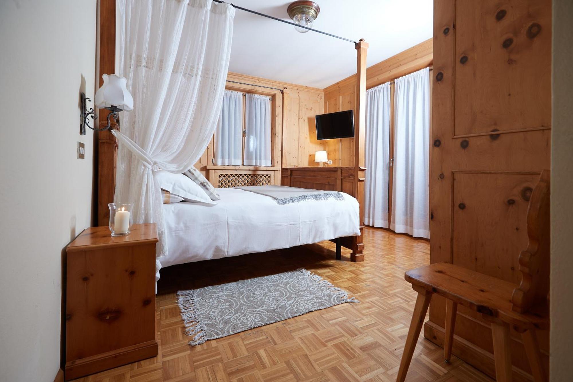 Meuble Cima Bianca Garni Hotel Bormio Exterior photo