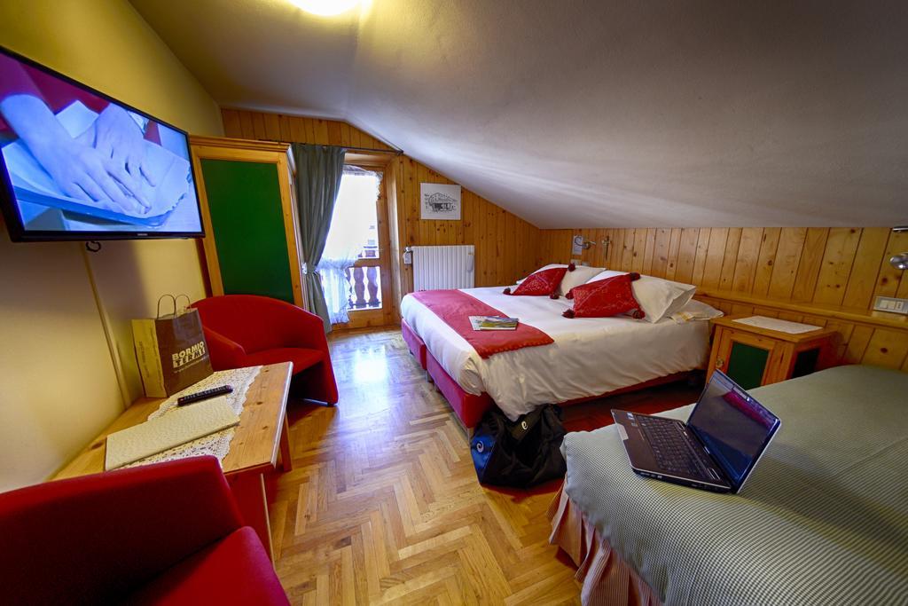 Meuble Cima Bianca Garni Hotel Bormio Exterior photo