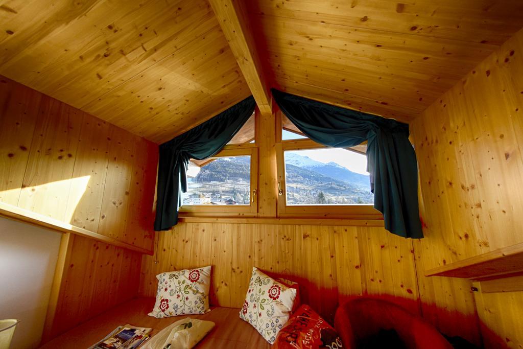 Meuble Cima Bianca Garni Hotel Bormio Exterior photo