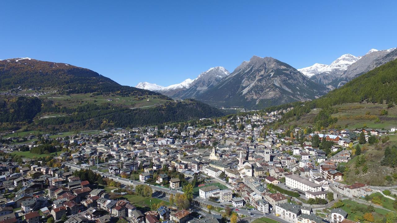 Meuble Cima Bianca Garni Hotel Bormio Exterior photo